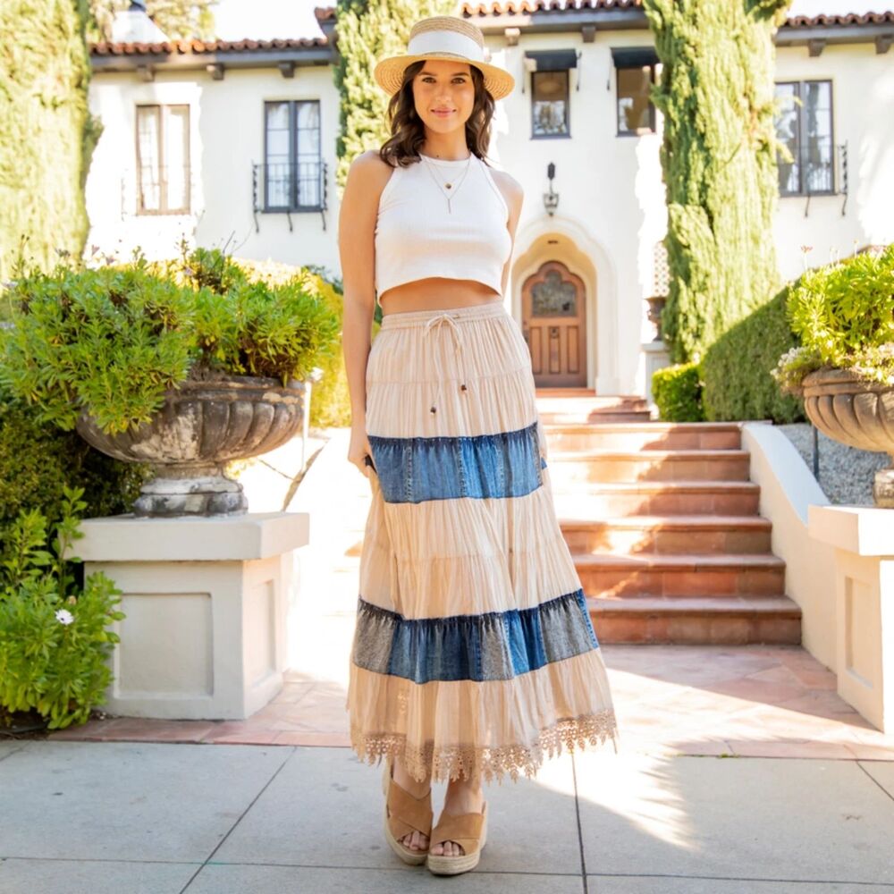 Young Threads Women Long Tiered Western Skirt, Lined with Two Pockets Size Med